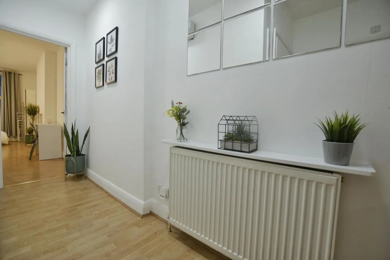 The Osborn At Brick Lane Apartment London 0*,